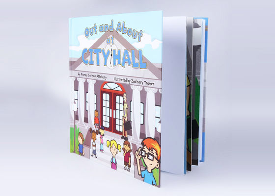Лоснистые книги детей Хардбак идеальной вязки для образования детей
